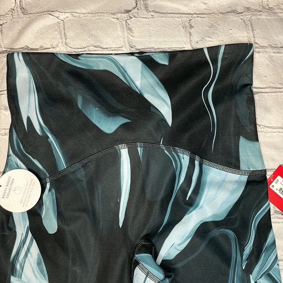 NWT Spanx Booty Boost 7/8 Printed Marble Leggings - Size Small - Picture 7 of 12